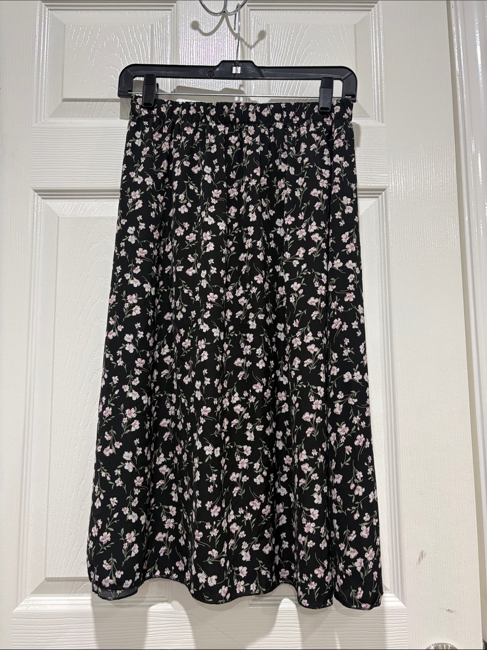 SHEIN Black Midi Skirt with Pink & White Floral Print